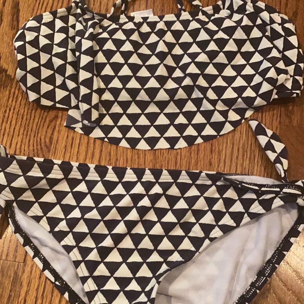 Billabong flouncy bikini